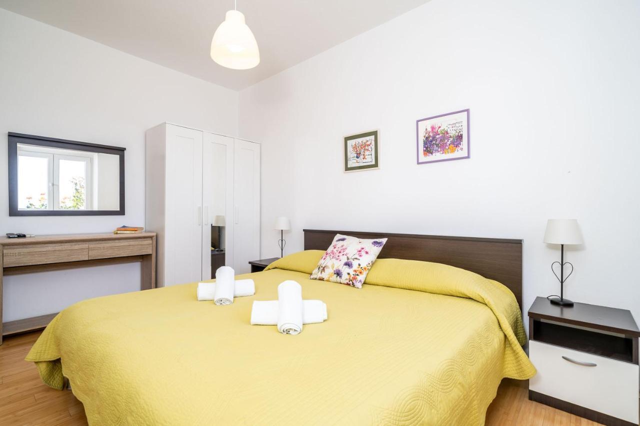 Rose Guest house
